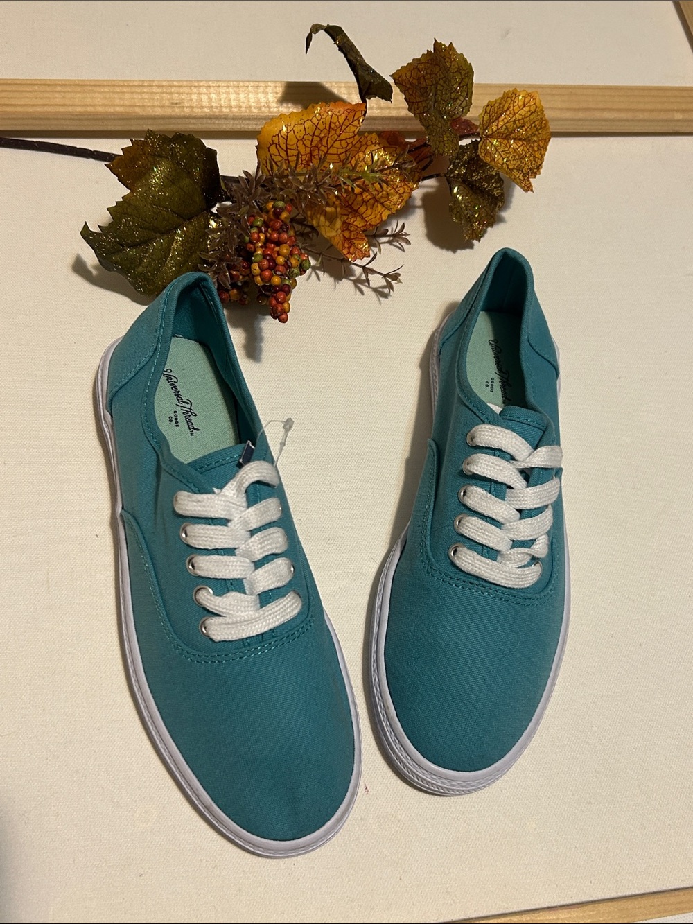 Casual Teal Canvas Women’s Sneakers with White Laces